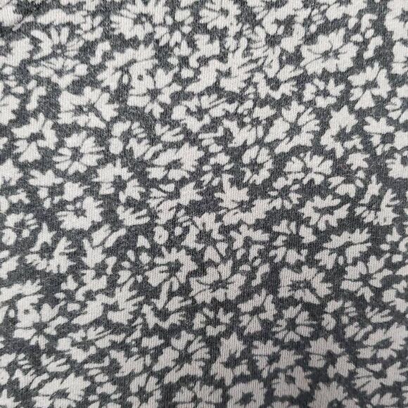 Abercrombie & Fitch Large Navy Floral Top - Picture 6 of 7